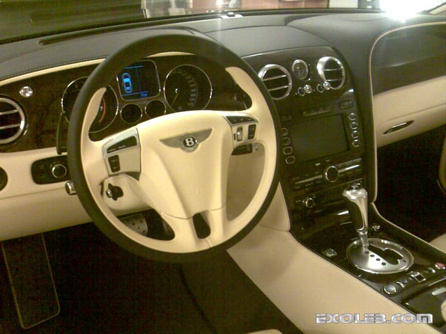 bentley-gtc-parking-7841-gk bentley-gtc-parking-7841-gk