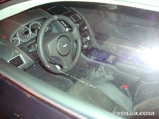 aston-martin-dbs-007-3461-gk2
